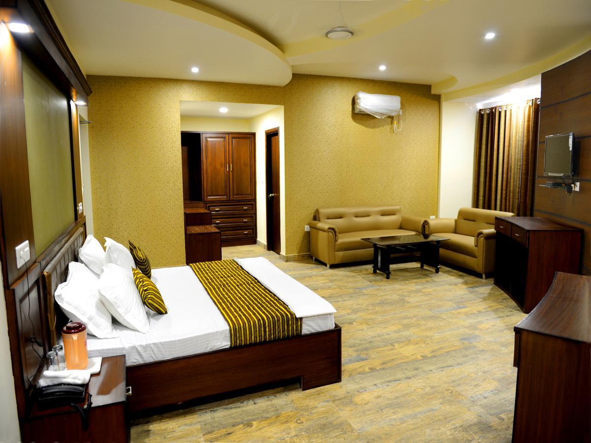 Anurag Hotel Katra  Eksteriør billede